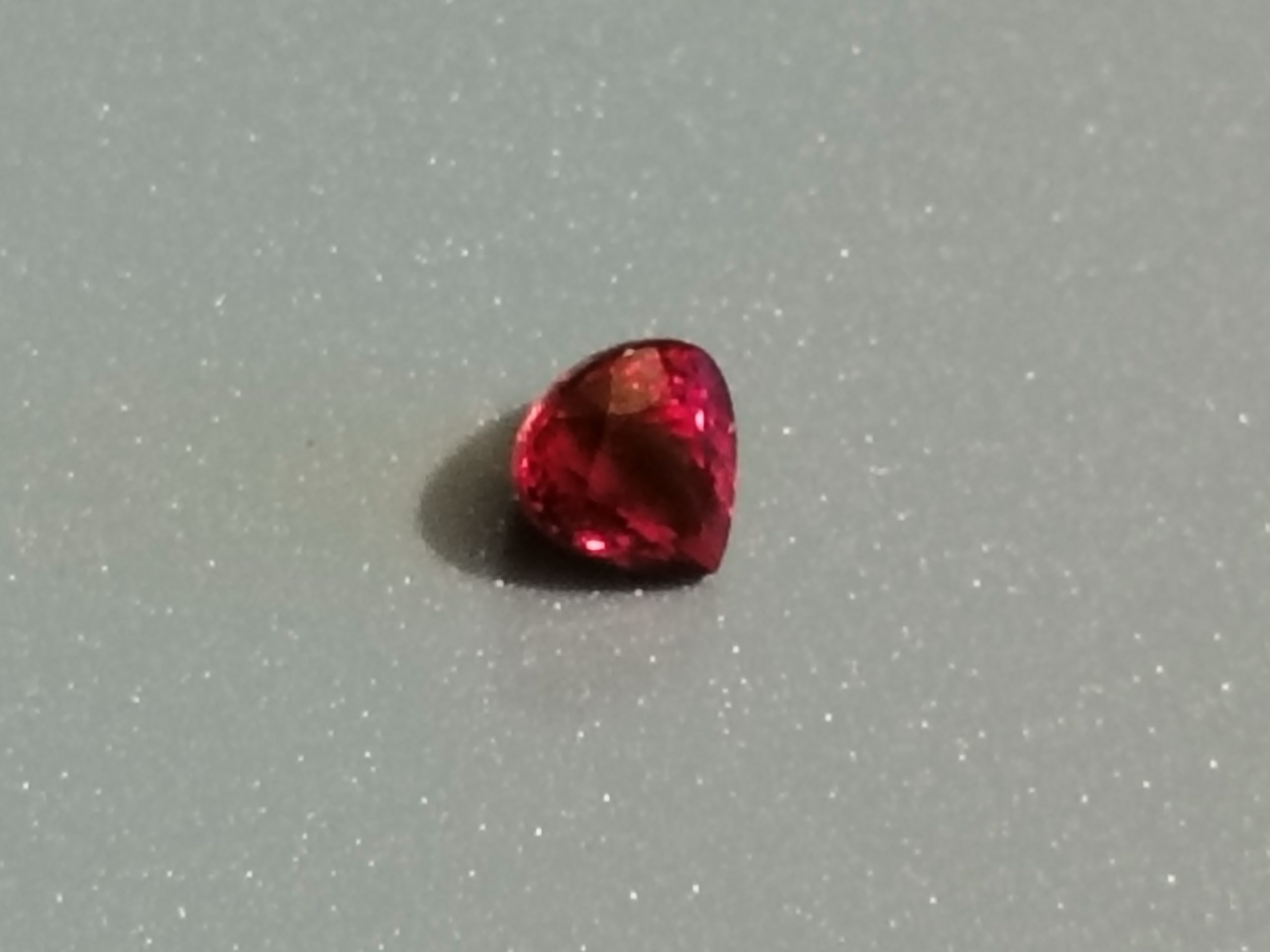 Maple Orange VVS Sapphire Pear Cut 1.00 ct 8 x 5.4 mm